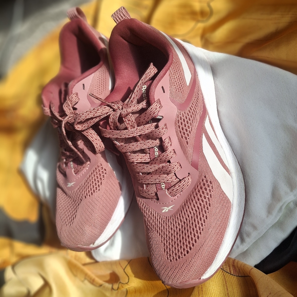 Reebok Running Shoes Mesh White/ Dusty Mauve Sz.7.5 - Picture 3 of 6